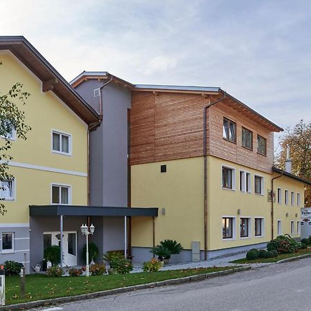 Hotel Gasthof-Strasser Tumeltsham Exteriér fotografie